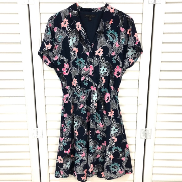 Banana Republic Dresses & Skirts - Banana Republic Floral Dress